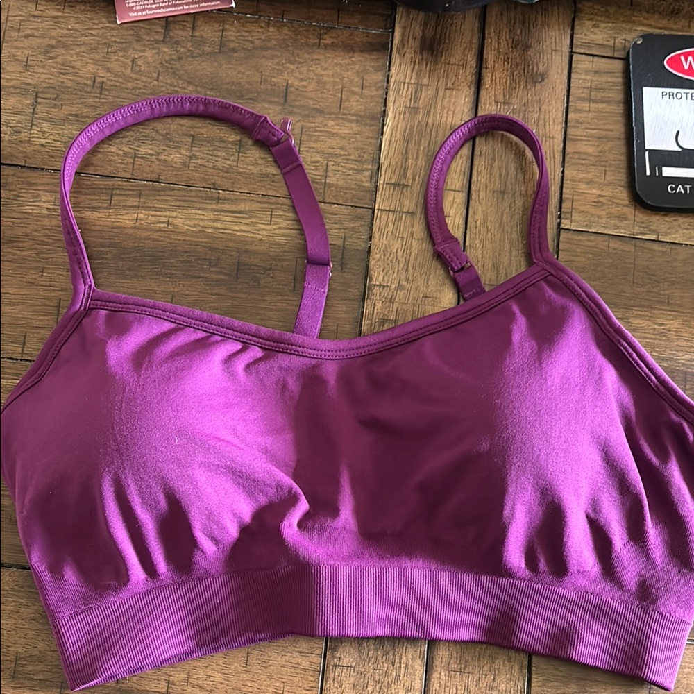 Athleta Purple Sports Bra Seamless Design